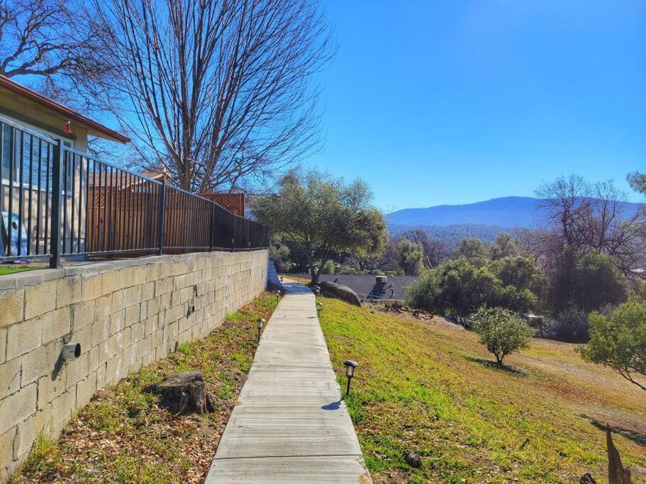Rustic Yosemite Cottage-king Suite-mountain Views * Oakhurst